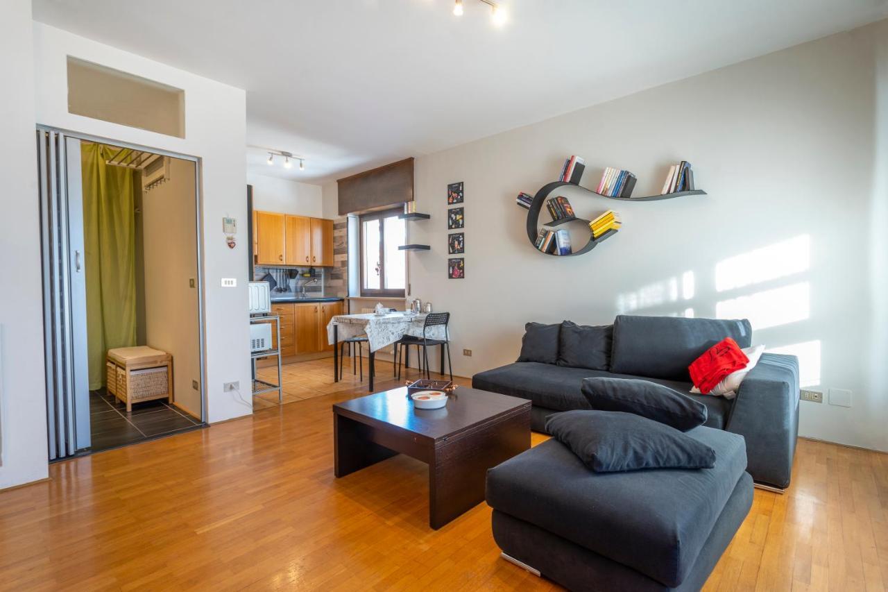 شقة Rododendro - Ciclovia Alpe Adria Apt With Terrace تارفيسيو المظهر الخارجي الصورة